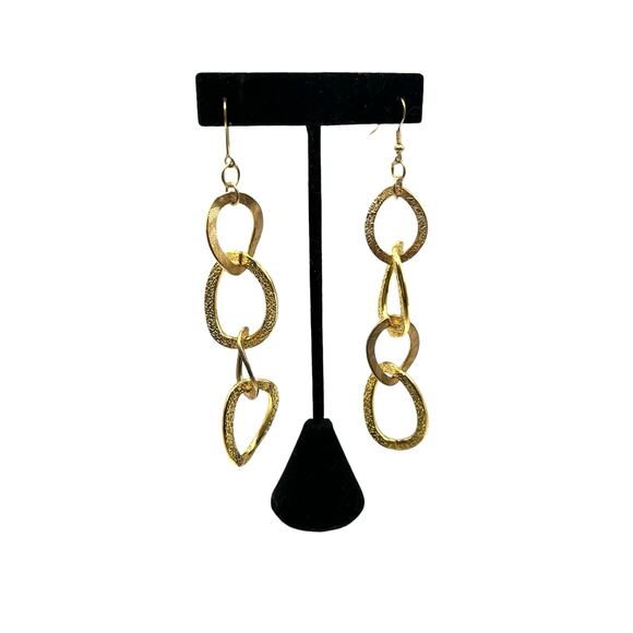 Gold Tone Dangle Chain Link Earrings Light Weight Pierced - Picture 1 of 4